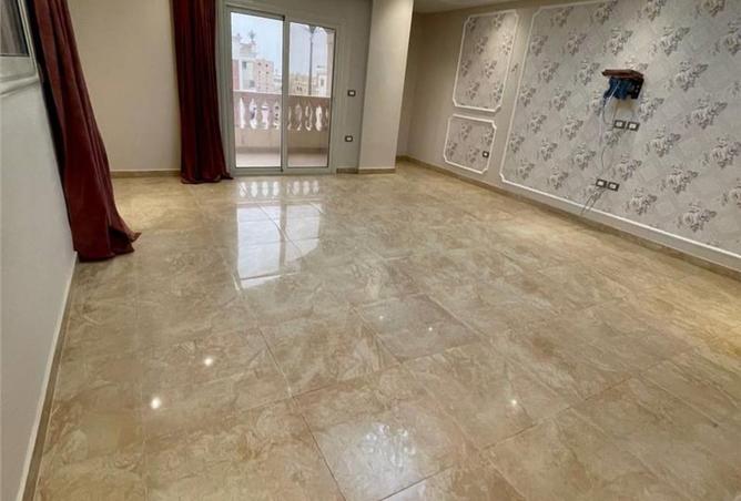 8190366 - Property Image 2