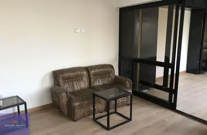 Apartment - 2 Bedrooms - 1 Bathroom for rent in Street 250 - Degla - Hay El Maadi - Cairo