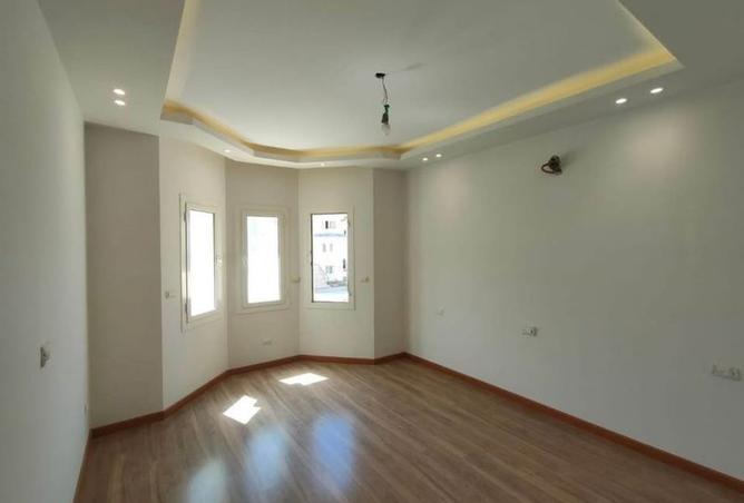 8421976 - Property Image 2