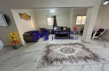 شقة - 3 غرف نوم - 3 حمامات للايجار في البنفسج 2 - البنفسج - مدينة القاهرة الجديدة - القاهرة