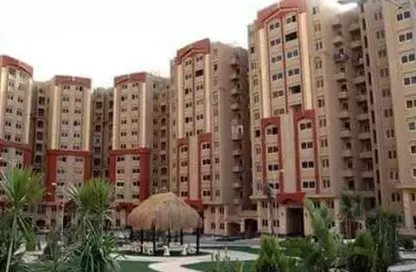 Apartment - 3 Bedrooms - 2 Bathrooms for sale in Al Hadaba Al Wosta - Mokattam - Cairo