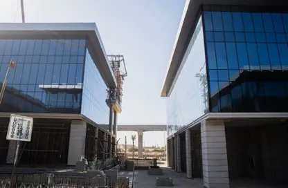 مساحات مكتبية - استوديو - 2 حمامات للبيع في جولدن جيت - شارع التسعين الجنوبي - التجمع الخامس - مدينة القاهرة الجديدة - القاهرة