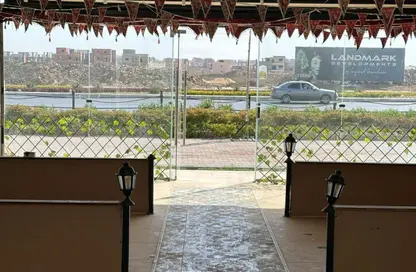 محل تجاري - استوديو - 2 حمامات للايجار في مول سيتي ووك - طريق وصلة دهشور - الشيخ زايد - الجيزة