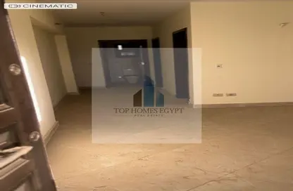Apartment - 2 Bedrooms - 1 Bathroom for sale in Rock Vera - 5th Settlement Compounds - The 5th Settlement - New Cairo City - Cairo