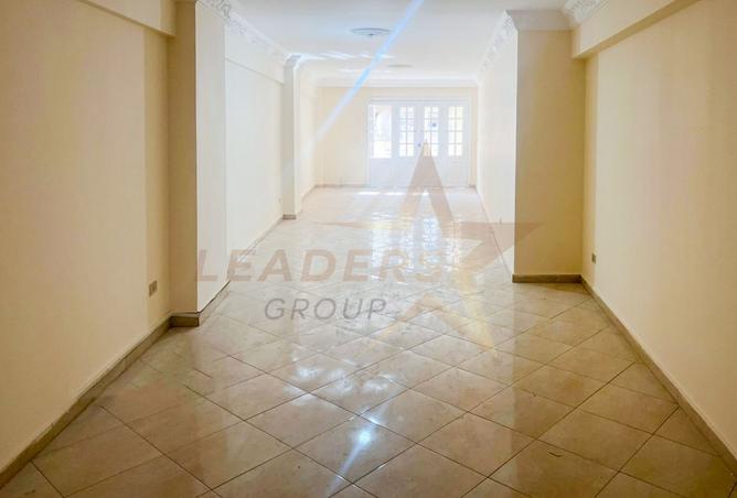 8301495 - Property Image 2