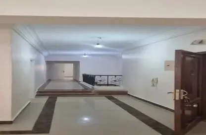 Duplex - 5 Bedrooms - 3 Bathrooms for rent in El Yasmeen 1 - El Yasmeen - New Cairo City - Cairo