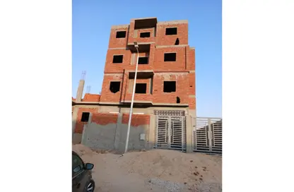 شقة - 3 غرف نوم - 2 حمامات للبيع في شارع المجاورة 4 - مجاورة 4 - مدينة العاشر من رمضان - الشرقية