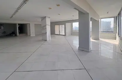 Apartment - 3 Bedrooms - 2 Bathrooms for sale in Sarayat Al Maadi - Hay El Maadi - Cairo