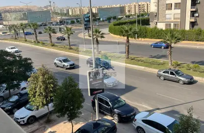 مساحات مكتبية - استوديو - 3 حمامات للايجار في ذا جيت بلازا مول - الحي العاشر - الشيخ زايد - الجيزة