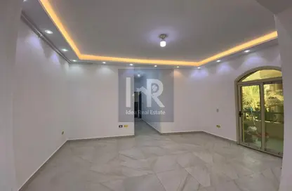 Apartment - 3 Bedrooms - 2 Bathrooms for rent in Area F - Ganoob El Acadimia - New Cairo City - Cairo