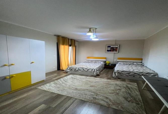 8203966 - Property Image 2