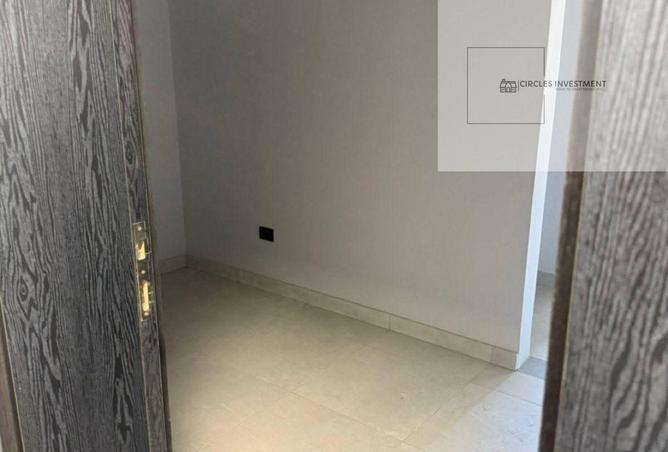8021603 - Property Image 3