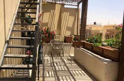 Apartment - 3 Bedrooms - 2 Bathrooms for sale in Al Gezira St. - South Investors Area - New Cairo City - Cairo