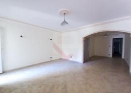 شقة - 2 غرف نوم - 1 حمام for للبيع in شارع جمال عبد الناصر - المندرة - حي ثان المنتزة - الاسكندرية