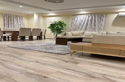 Apartment - 2 Bedrooms - 1 Bathroom for rent in Al Sharq Al Taamin - 5th Settlement Compounds - The 5th Settlement - New Cairo City - Cairo