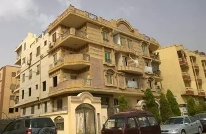 شقة - 3 غرف نوم - 2 حمامات للبيع في الحي العاشر - الشيخ زايد - الجيزة