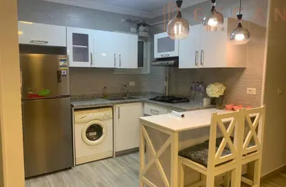 Apartment - 2 Bedrooms - 1 Bathroom for rent in Abou Bakr Al Sedeek St. - Rehab City Second Phase - Al Rehab - New Cairo City - Cairo