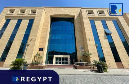 Full Floor - Studio - 4 Bathrooms for rent in Al Laselky St. - El Laselky - New Maadi - Hay El Maadi - Cairo