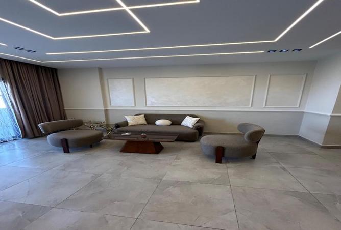 8369252 - Property Image 3