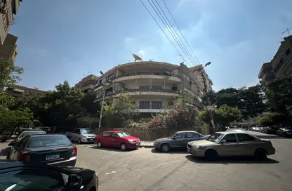 بناية كاملة - 8 غرف نوم - 7 حمامات للبيع في شارع علي فهمي الزناتي - ميدان هليوبوليس - النزهة - القاهرة