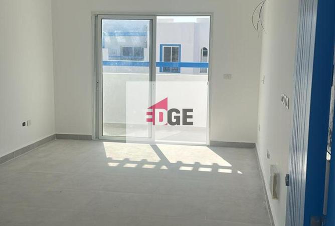 8401849 - Property Image 3