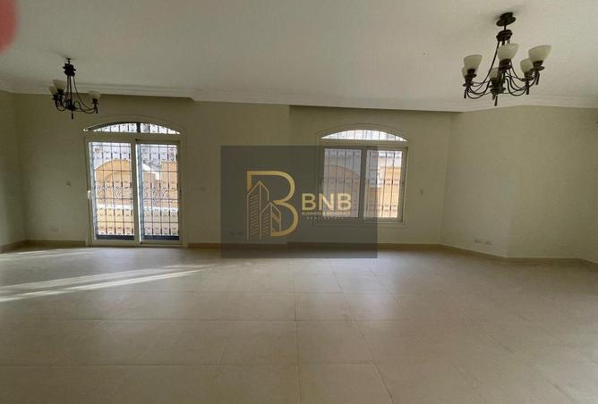 8400350 - Property Image 2