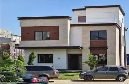 Villa - 4 Bedrooms - 4 Bathrooms for sale in Azzar 2 - 5th Settlement Compounds - The 5th Settlement - New Cairo City - Cairo