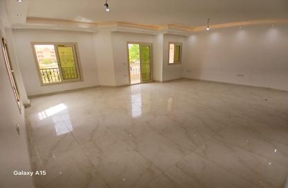Apartment - 3 Bedrooms - 2 Bathrooms for rent in El Yasmeen 5 - El Yasmeen - New Cairo City - Cairo