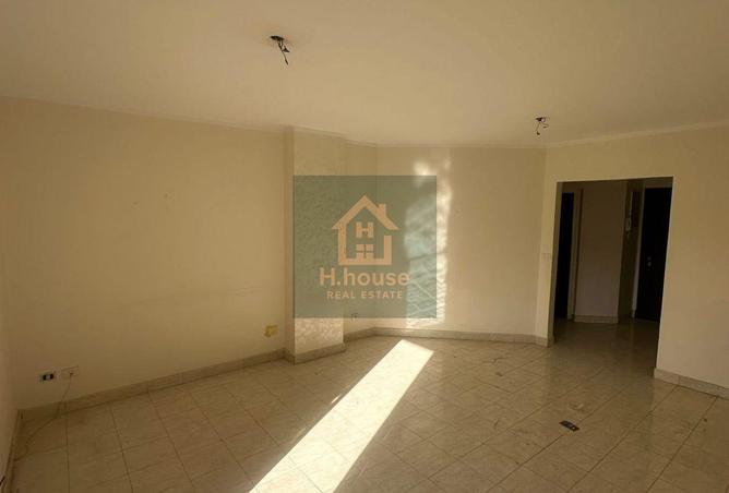 8139498 - Property Image 3
