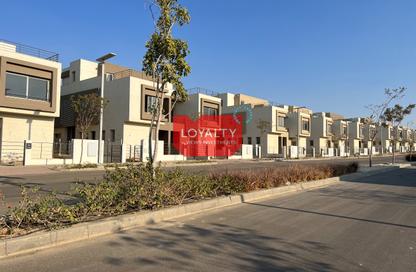 Villa - 6 Bedrooms - 7 Bathrooms for sale in Palm Hills New Cairo - 5th Settlement Compounds - The 5th Settlement - New Cairo City - Cairo