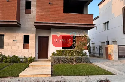 Townhouse - 4 Bedrooms - 4 Bathrooms for sale in Azzar - 5th Settlement Compounds - The 5th Settlement - New Cairo City - Cairo