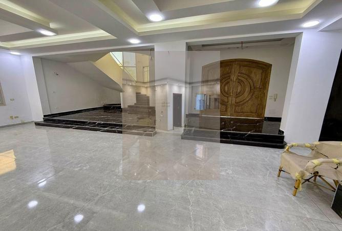 7945280 - Property Image 2