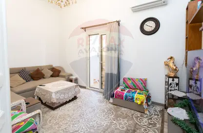 شقة - 3 غرف نوم - 2 حمامات للبيع في شارع بورسعيد - الشاطبي - حي وسط - الاسكندرية