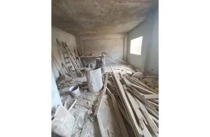 شقة - 3 غرف نوم - 2 حمامات للبيع في شارع فاطمة الزهراء - الحي الثاني - مدينة العبور - القليوبية