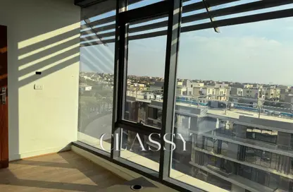 Office Space - Studio - 1 Bathroom for sale in The portal - Beverly Hills - Sheikh Zayed Compounds - Sheikh Zayed City - Giza