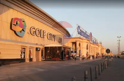 أي فيلا - 3 غرف نوم - 3 حمامات للبيع في شارع المشير أبو غزالة - جولف سيتي - مدينة العبور - القليوبية