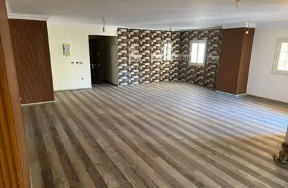 Apartment - 3 Bedrooms - 2 Bathrooms for sale in Nasr City - Cairo