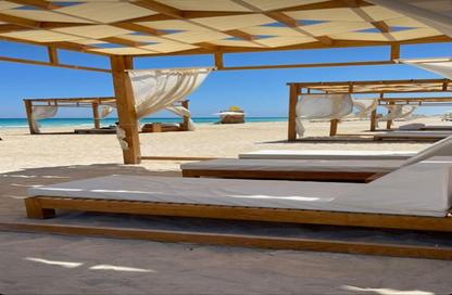 Chalet - 2 Bedrooms - 2 Bathrooms for sale in Seashore - Ras Al Hekma - North Coast