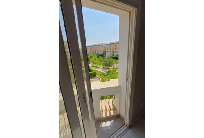 8122897 - Property Image 2