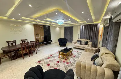 Apartment - 3 Bedrooms - 3 Bathrooms for rent in Al Reyad St. - Mohandessin - Giza