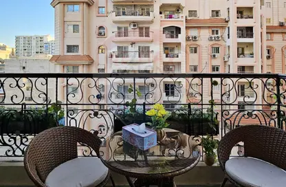 شقة - 3 غرف نوم - 1 حمام للبيع في لوران - حي شرق - الاسكندرية