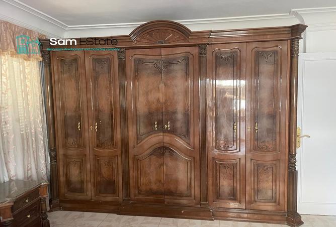 7976019 - Property Image 2