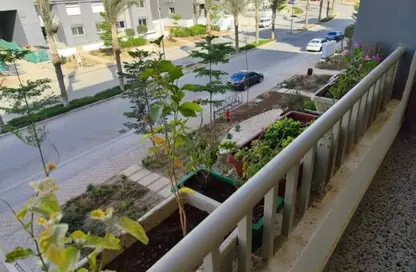 Villa - 5 Bedrooms - 5 Bathrooms for sale in Central Park - Ext North Inves Area - New Cairo City - Cairo