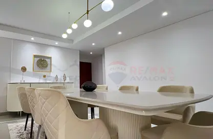 شقة - 3 غرف نوم - 3 حمامات للبيع في سكاي لاين - سموحة - حي شرق - الاسكندرية
