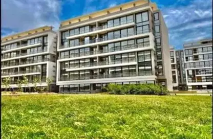 Apartment - 2 Bedrooms - 2 Bathrooms for sale in lakefront - Hadayek October - 6 October City - Giza