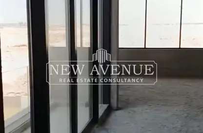 Office Space - Studio for sale in District 5 - 5th Settlement Compounds - The 5th Settlement - New Cairo City - Cairo