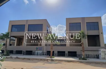 محل - استوديو - 2 حمامات للايجار في مركز القاهرة الجديدة - شارع التسعين الشمالي - التجمع الخامس - مدينة القاهرة الجديدة - القاهرة