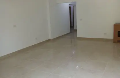 شقة - 3 غرف نوم - 3 حمامات للايجار في مون ريزيدنس - فيفث سكوير - التجمع الخامس - مدينة القاهرة الجديدة - القاهرة