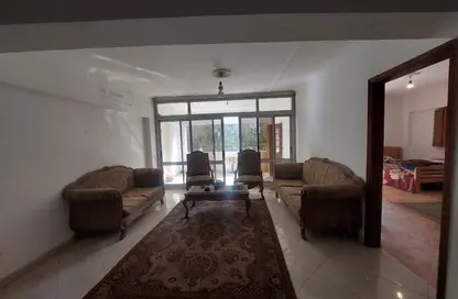 Apartment - 2 Bedrooms - 1 Bathroom for rent in Street 12 - Maadi - Hay El Maadi - Cairo