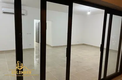 شقة - 3 غرف نوم - 3 حمامات للايجار في مون ريزيدنس - فيفث سكوير - التجمع الخامس - مدينة القاهرة الجديدة - القاهرة